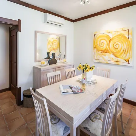 Seasise In Semesterbostad